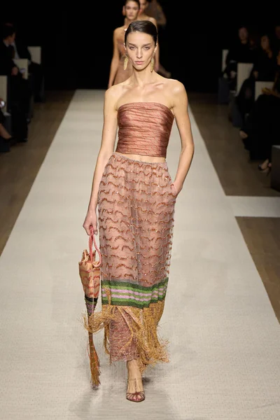 Look 73